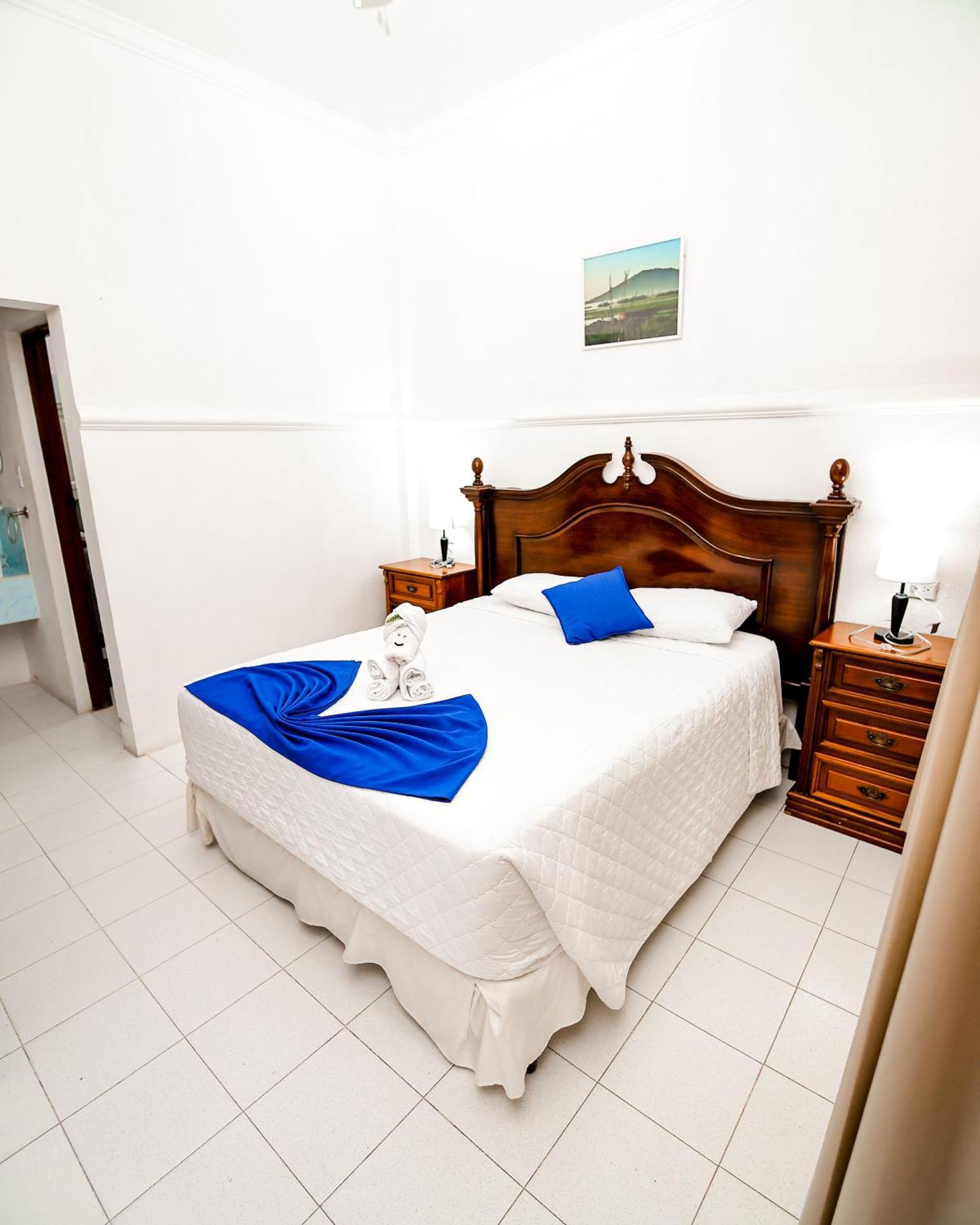 Hotel Villa Del Lago Flores Eksteriør billede