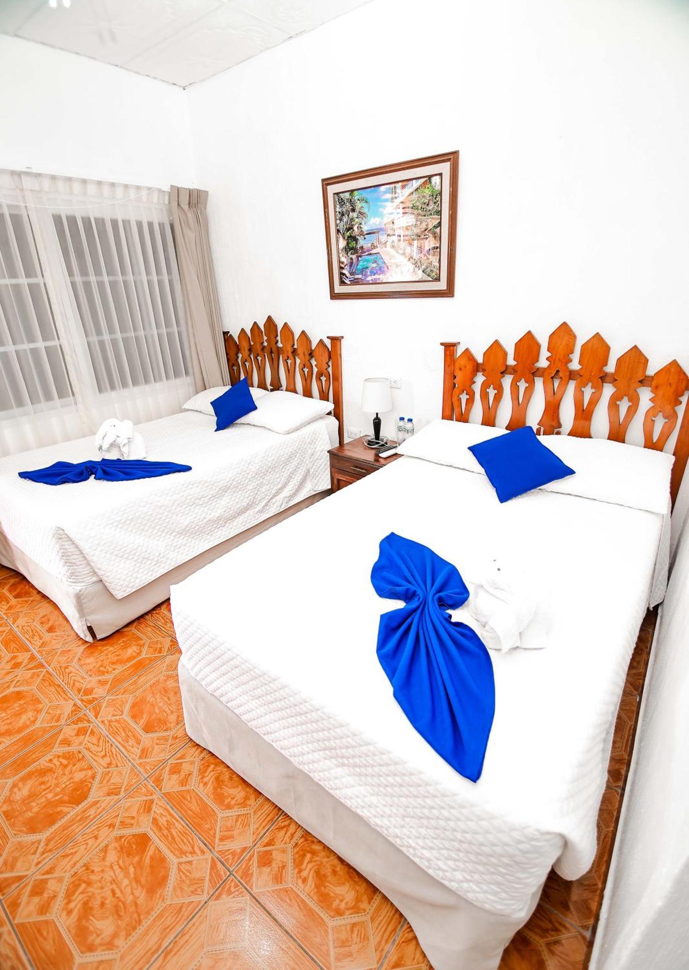 Hotel Villa Del Lago Flores Eksteriør billede