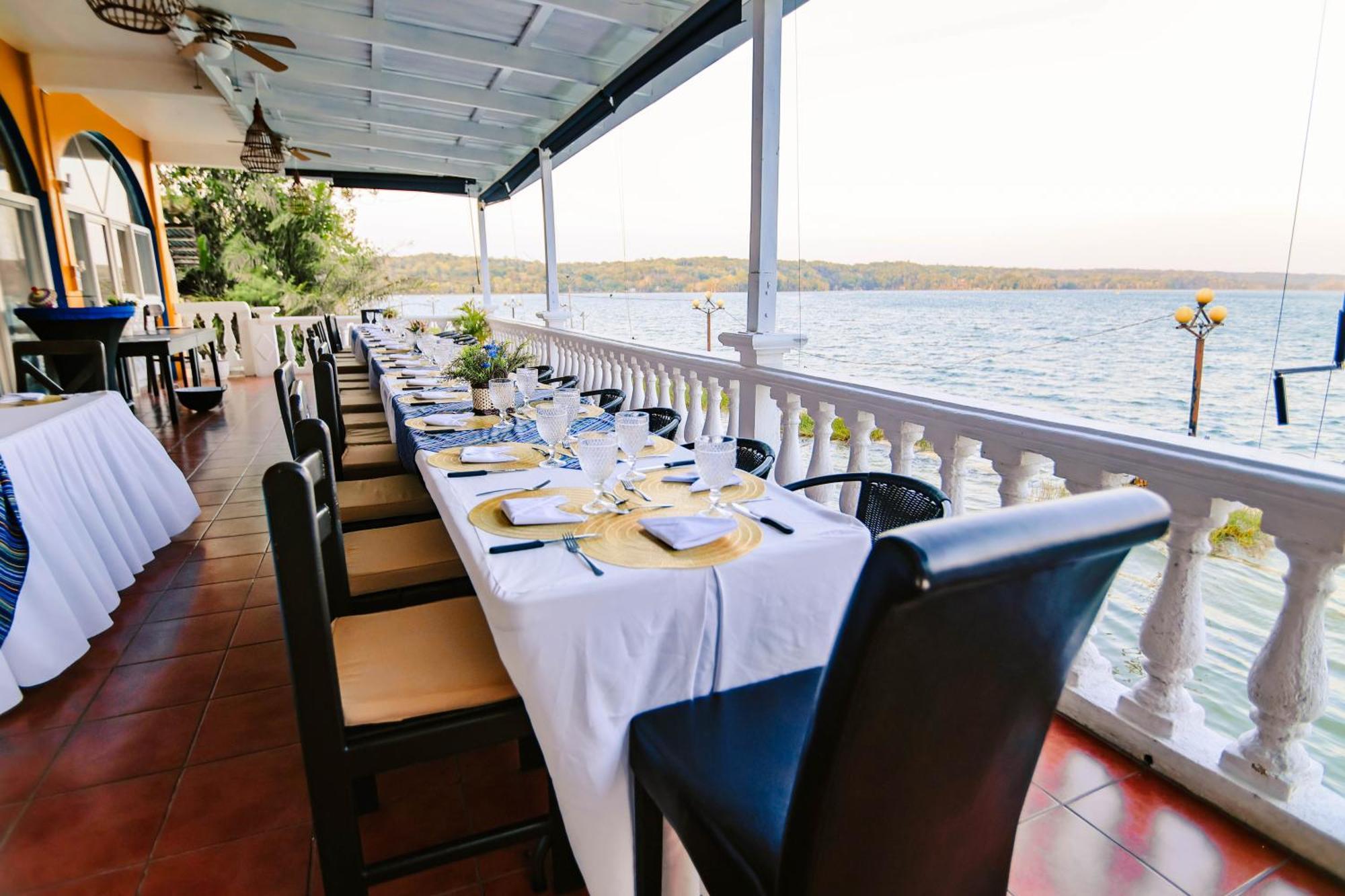Hotel Villa Del Lago Flores Eksteriør billede
